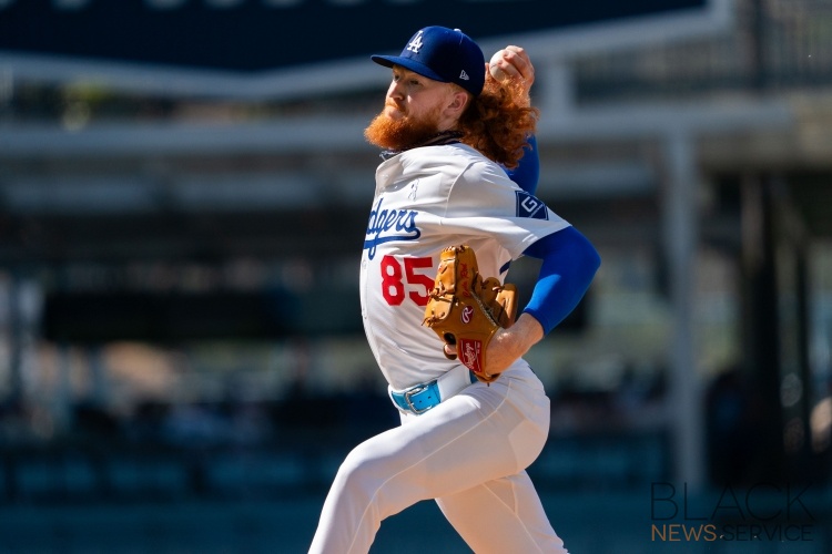 Dodgers Defeat Giants 5-4