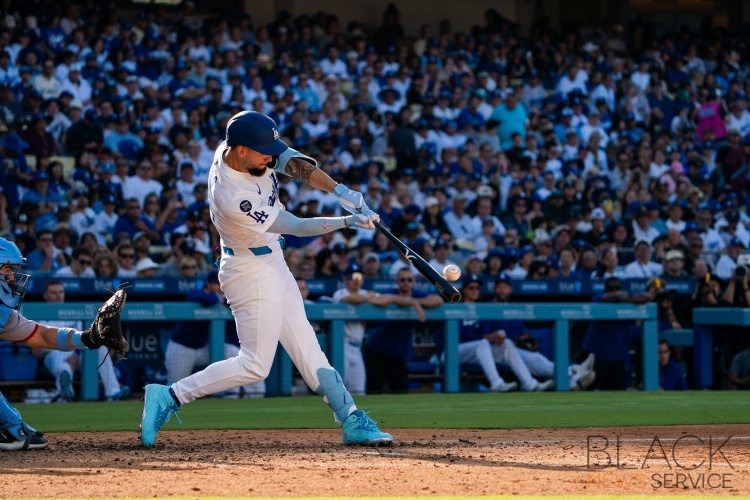 Dodgers Defeat Giants 5-4
