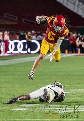 USC Defeat Northwestern 38-17