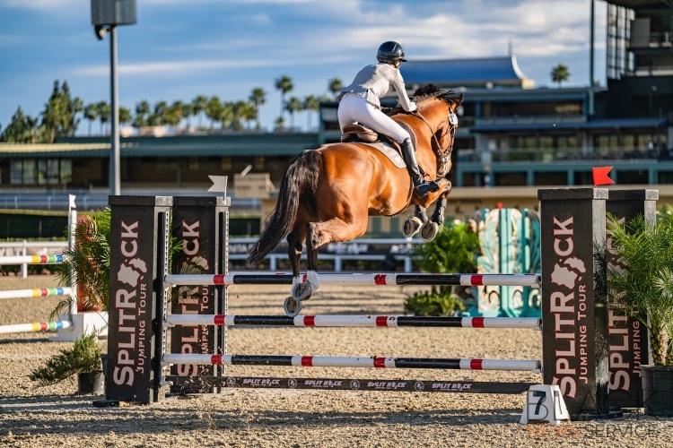 1S/T Split Rock Equestrian Show Jumping