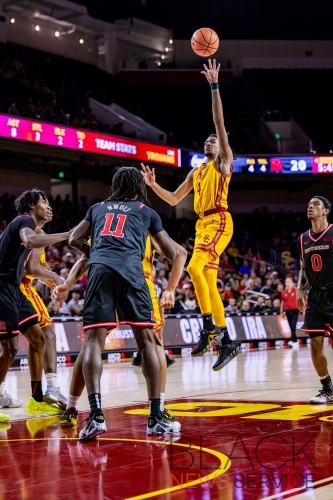 Trojans Defeat Rutgers 78-75