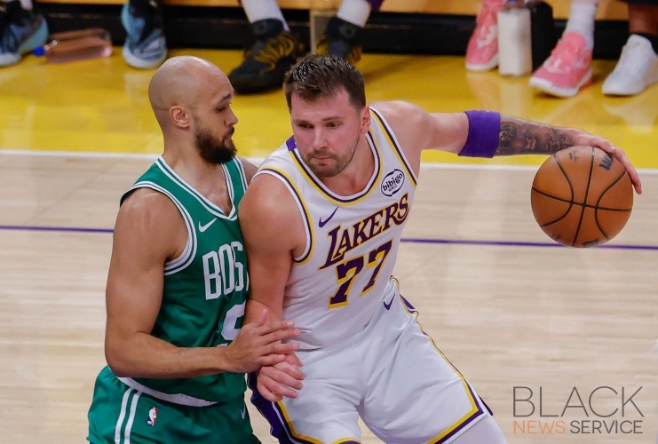 Lakers lose to Celtics, 89-111