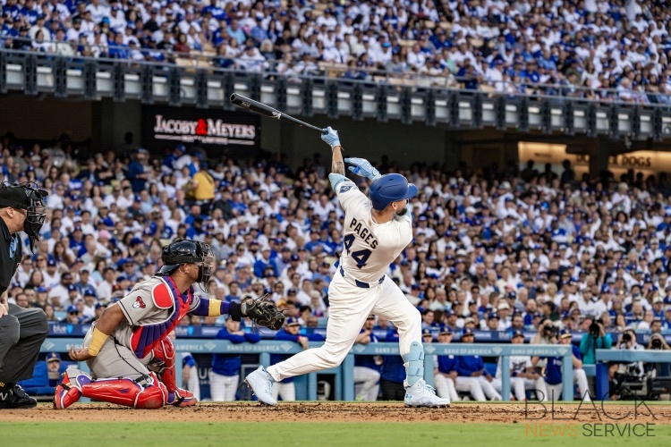 Dodgers Crush The DiamondBacks 8-2
