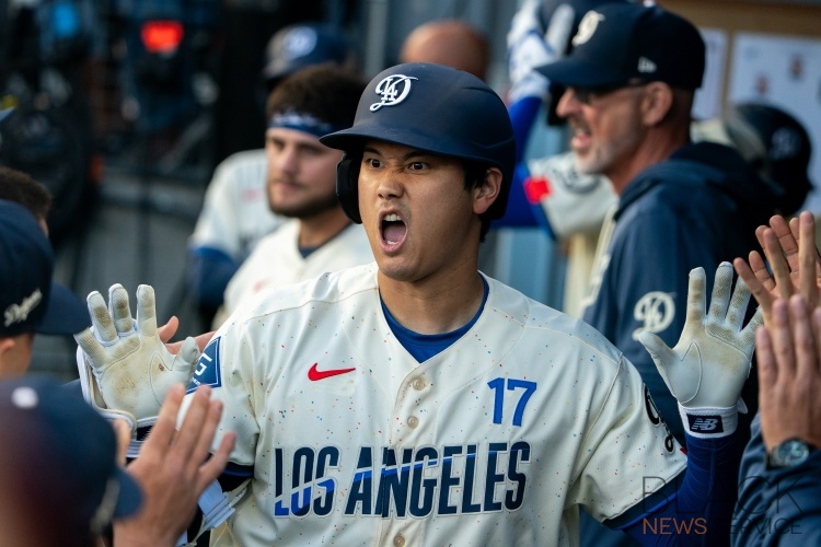 Dodgers Defeat Rangers 6-3