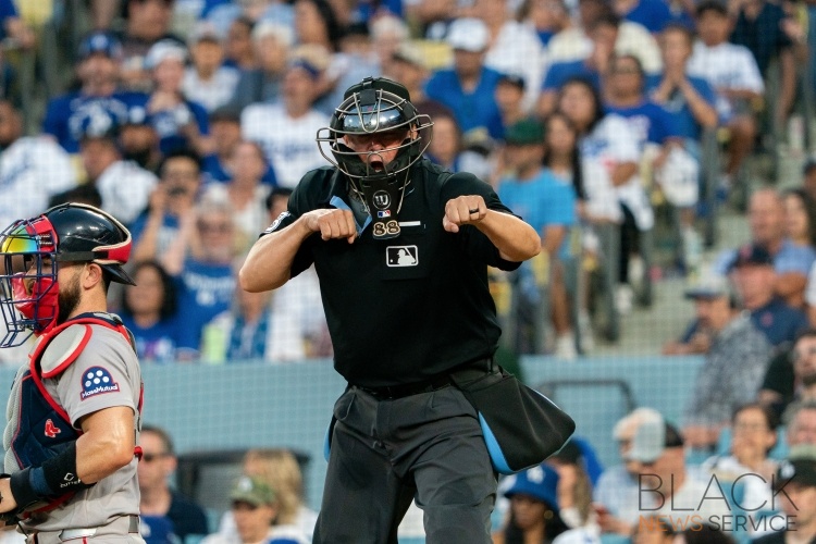 Dodgers Fall to the Red Sox 2-3