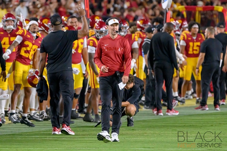 USC defeats Fresno State, 39-0