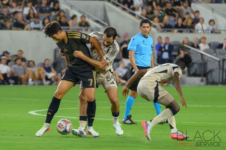 LAFC defeats Red Bulls, 2-0