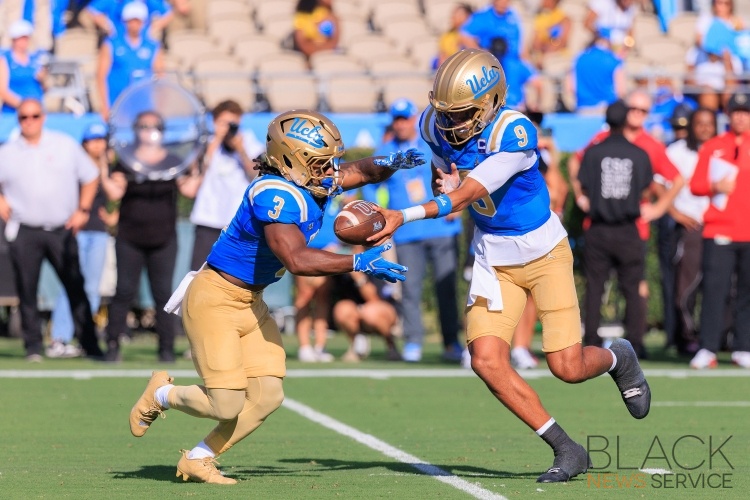 Bruins defeat Aztecs, 28-10