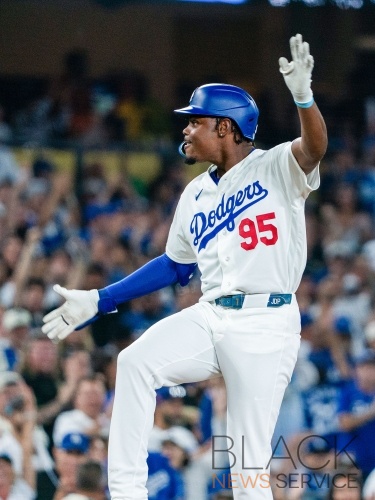 Dodgers defeat Padres, 7-0